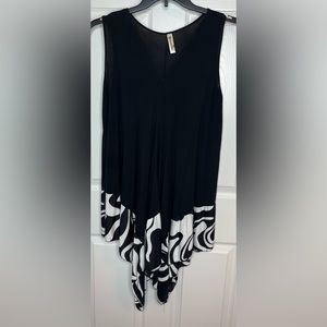 Black and white Shoreline Swim Cover Up Size 1XL/2XL